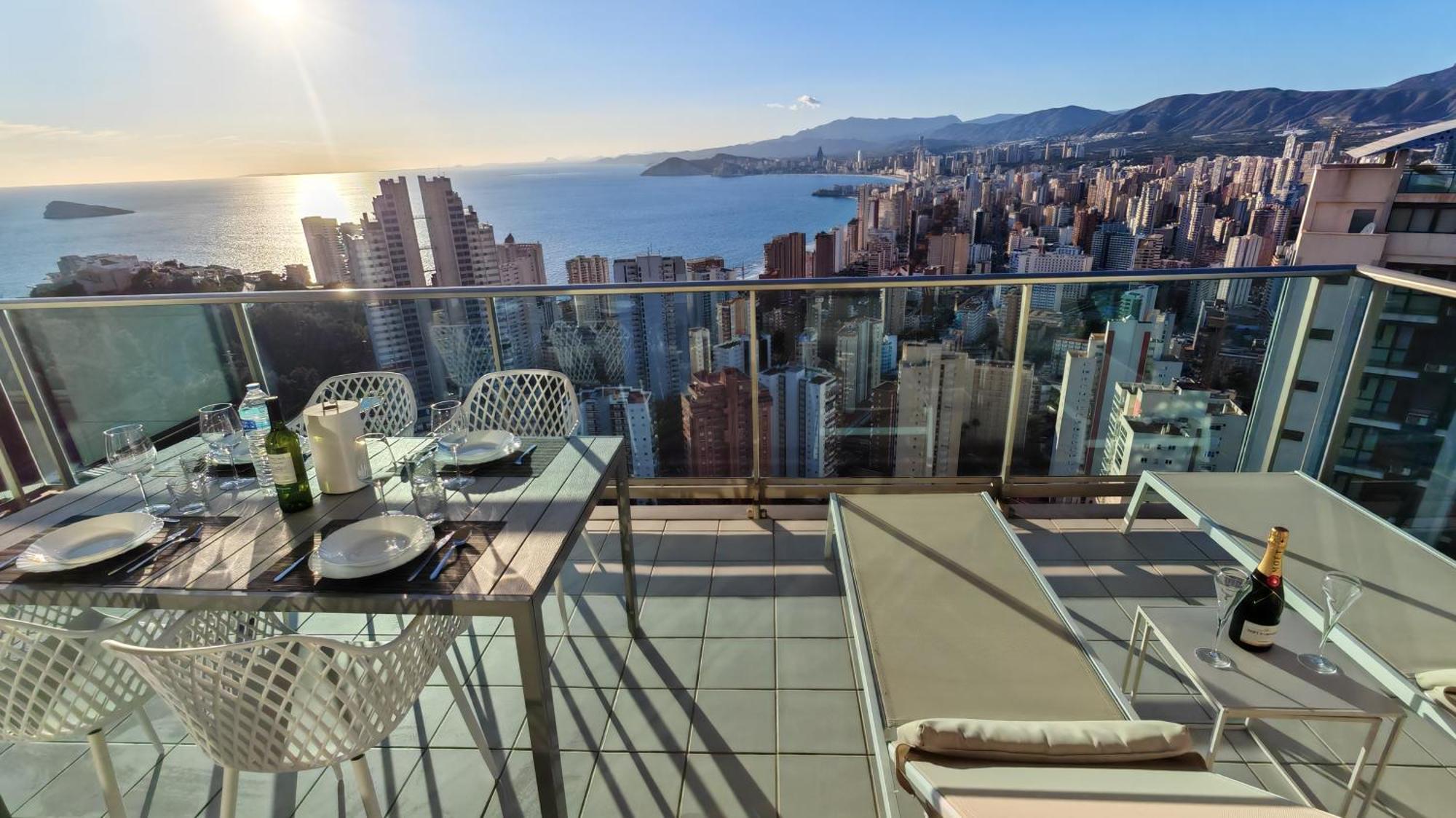 Skyline Floor 28 Sea Views Apartment Benidorm Exterior photo