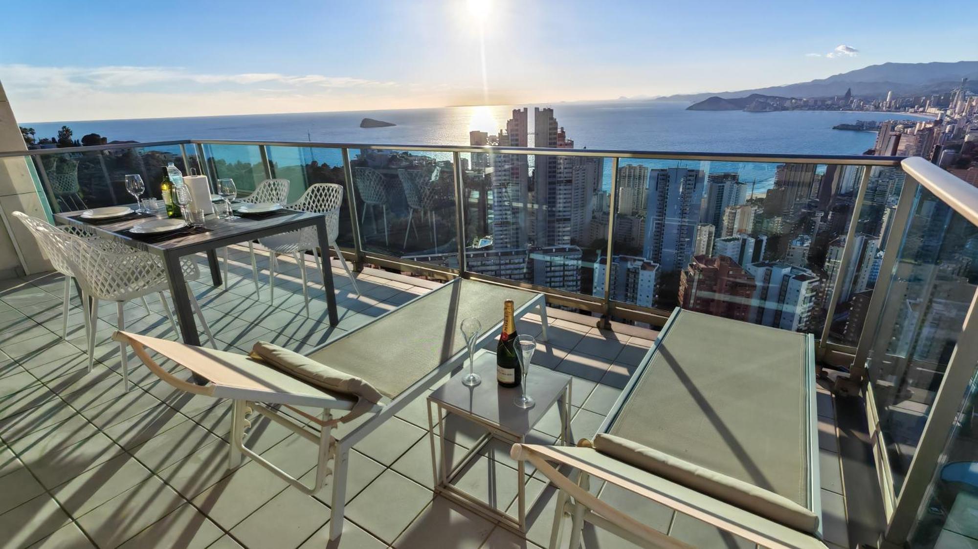 Skyline Floor 28 Sea Views Apartment Benidorm Exterior photo